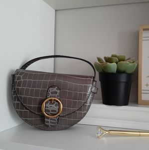 Crossbody w. Belt bag option